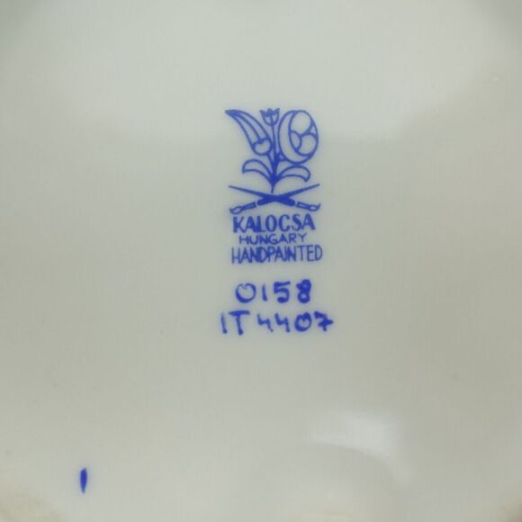 Kalocsa  Hungarian Hand Painted Trinket Dish 4" x 3.5" - Picture 3 of 4